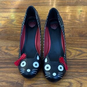 T.U.K Black and Red Cat Face Flats